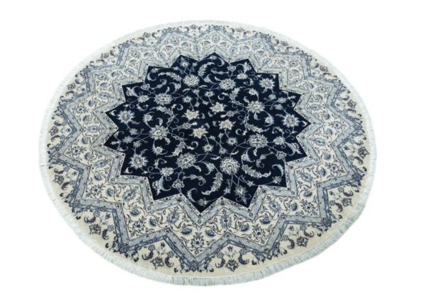 HAND KNOTTED NAIN 9LA ROUND PERSIAN CARPET. - Image 3