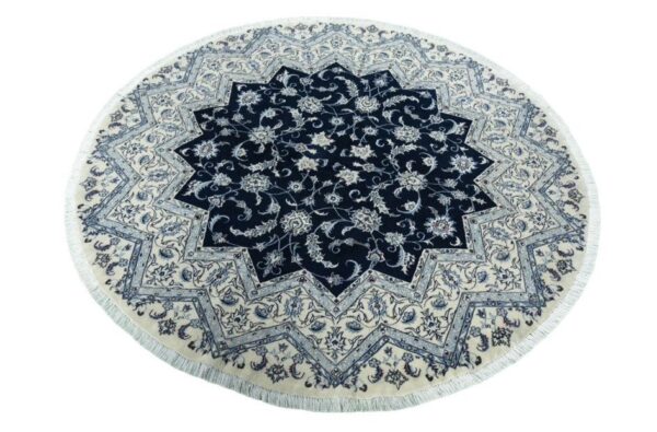 HAND KNOTTED NAIN 9LA ROUND PERSIAN CARPET. - Image 4